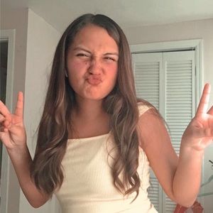 Meet your Posher, Perla